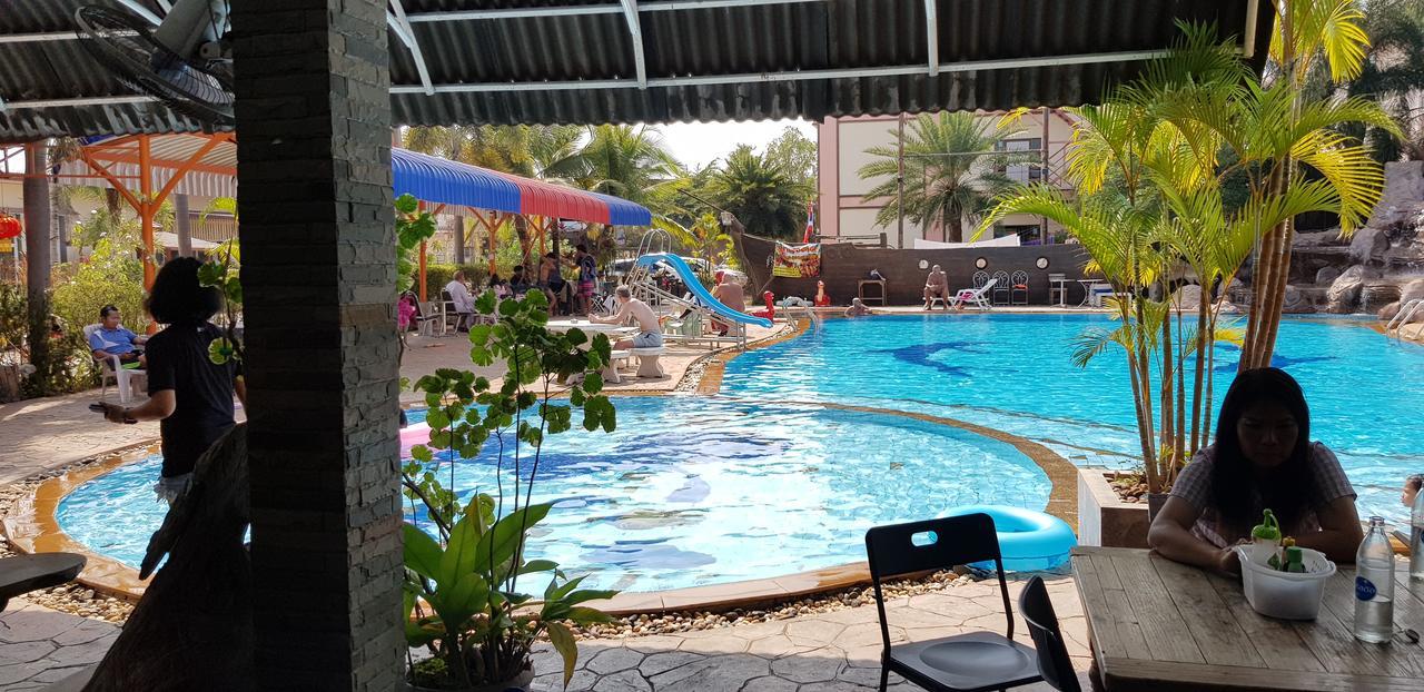 Ruysuk Hotel & Swimming Pool Udon Thani Ngoại thất bức ảnh